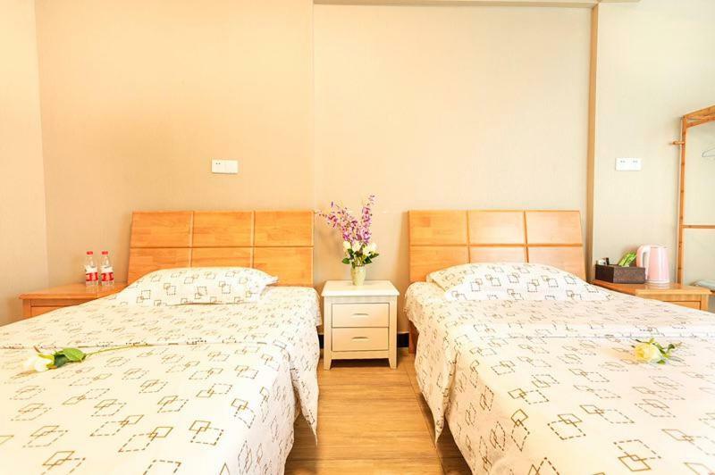 Huanlesong Youth Hostel Wuhan Esterno foto