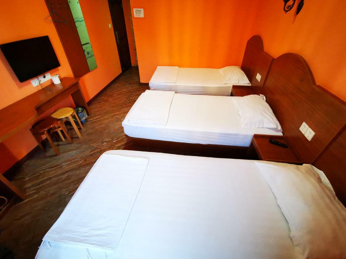 Huanlesong Youth Hostel Wuhan Esterno foto